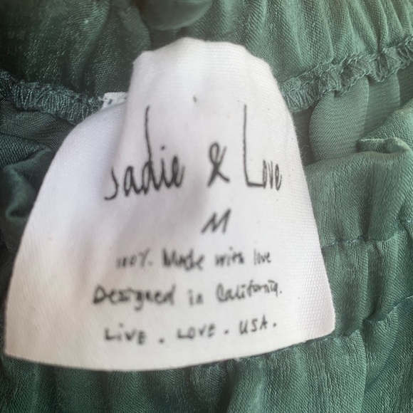 Sadie & Love medium top like new green - Picture 6 of 8